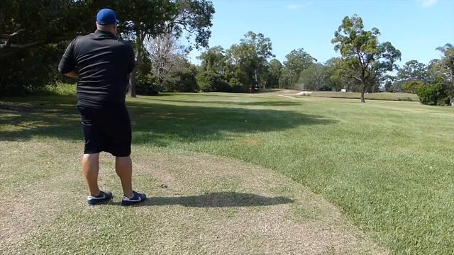 Playing a Foot Golf Hole with a Real Golf Ball @ Virginia Golf Club смотреть онлайн