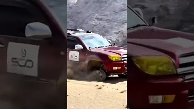 Toyota Hilux Surf On Track During Race With Tire Blast #Sarfaranga #Cold #Desert #Rally #2023 смотреть онлайн
