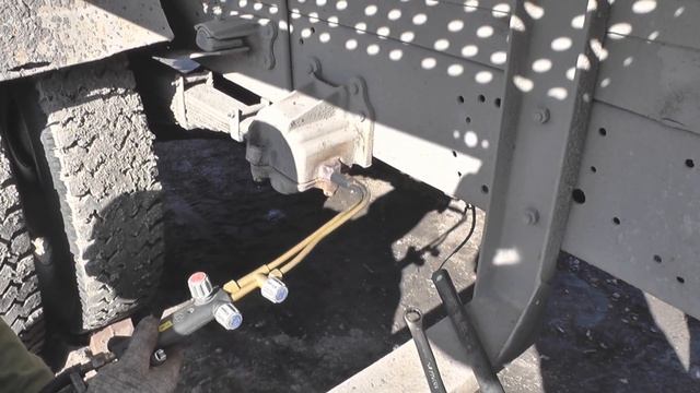 Замена рессор на Газоне! Нюансы и сложности и как их избежать! смотреть онлайн