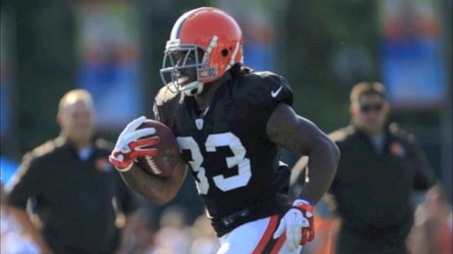 Unnecessary Roughness Week 2 смотреть онлайн