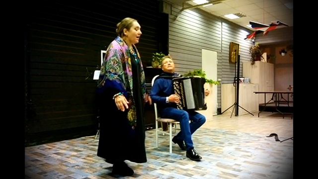 На старинном Варшавском вокзале смотреть онлайн