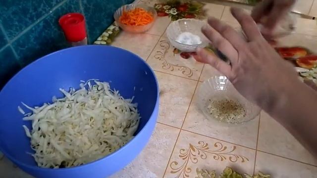 ЛЕГКИЙ САЛАТ С КАПУСТОЙ И КУКУРУЗОЙ смотреть онлайн