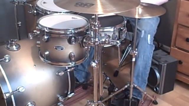 True/Canopy/Drum Cover смотреть онлайн