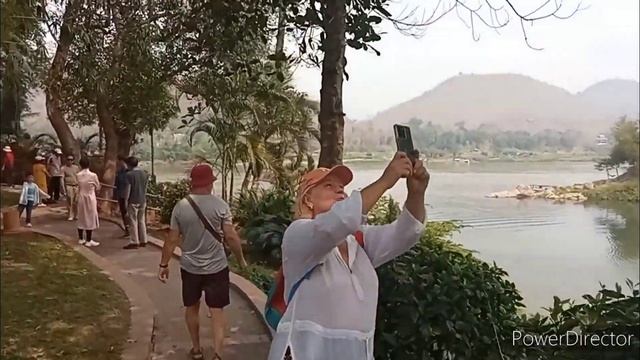 Лаос Luang Prabang Прогулка по городу Часть 5 смотреть онлайн