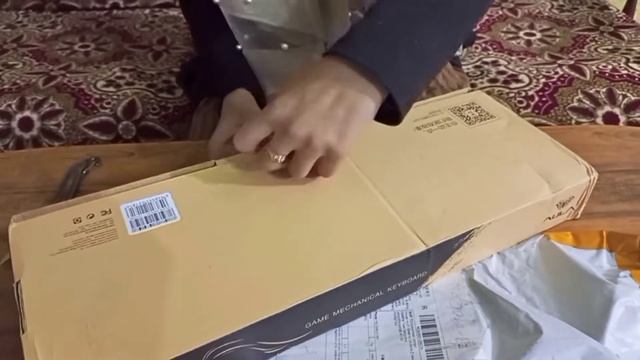 AULA F2068 Square Key Cap Mixing Light Mechanical Blue Switch Metal Panel Wired USB Gaming Keyboard смотреть онлайн