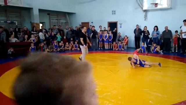 Хрипунков Игорь 1 схватка в 29 кг Молодогвардейск смотреть онлайн