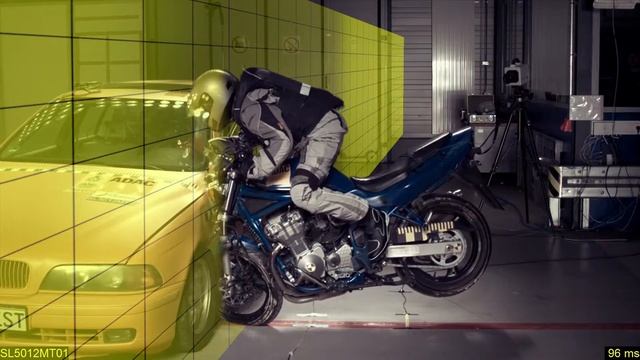 D air Street crash test made by ADAC in 2012 смотреть онлайн
