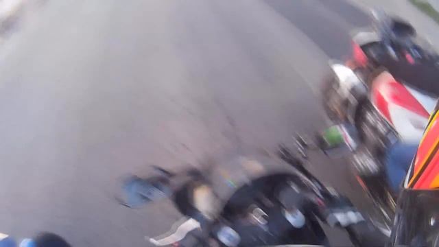 Застучал двигатель на мотоцикле Honda CBR600RR 2011 смотреть онлайн