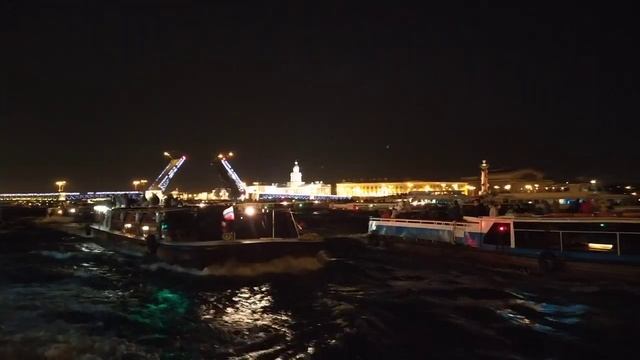 Развод мостов в Питере с корабля смотреть онлайн