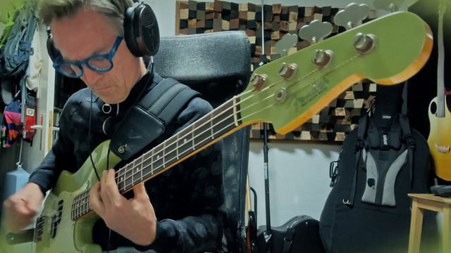 Dogal Nickel strings // Fender Custom shop '62 Precision bass // Cantaloup Island bass jam смотреть онлайн