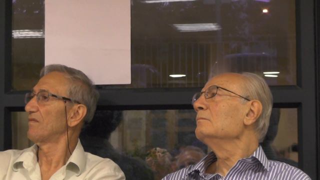 הסופר אלי אמיר והמשורר יעקב יעקב אודות "מפריח היונים" -חלק ראשון смотреть онлайн