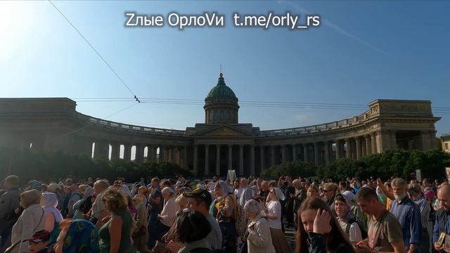 Сербы вместе с десятками тысячами жителей Санкт-Петербурга прошли крестным ходом ☦️ смотреть онлайн