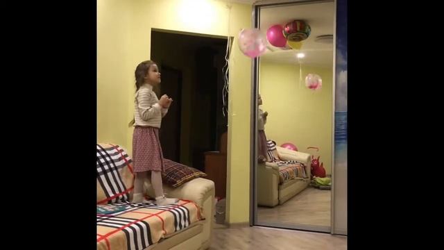 Лопаем Воздушные шарики смотреть онлайн
