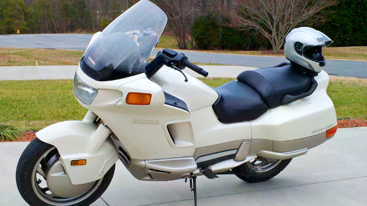 ✅ Honda PC800 Pacific Coast - ГОЛДА Для Бедных ?! смотреть онлайн