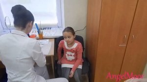 Прокалываем ушки.