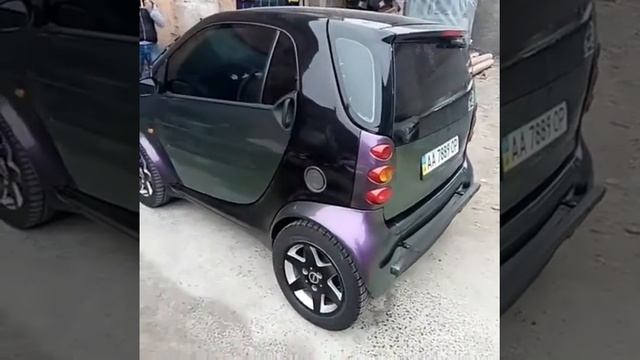 Смарт оклеенный автомобильной пленкой Хамелеон. смотреть онлайн
