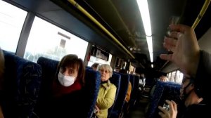 Водитель не хочет открывать вторую дверь автобуса