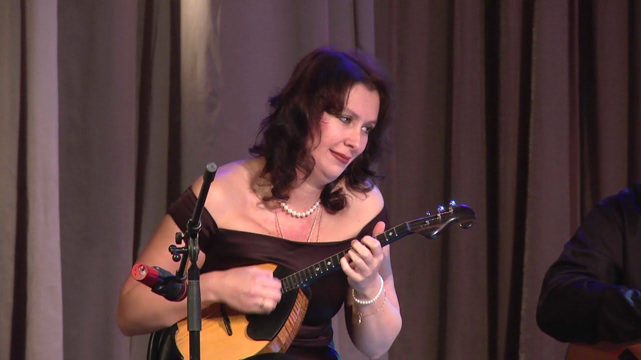 ''Словацкая полька'' (аранжировка А.Рождествина). Татьяна ГРАЧЁВА (домра) и ансамбль ''Сувенир'' смотреть онлайн