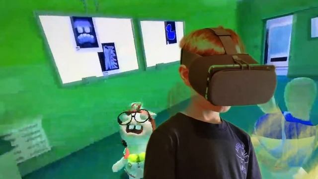 BOTTLE FLIP IN VR!? PLUS RABBIDS VR GAME PLAY смотреть онлайн