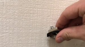 Как повесить зеркало