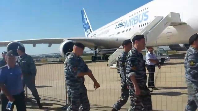 Airbus A380 на Макс 2011 смотреть онлайн