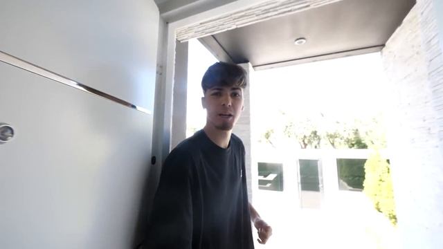 Enfrenté al Vecino de la Epic House VS Chicas de Tiktok смотреть онлайн