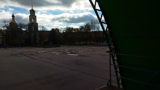 Славянск, рынок, площадь, и коты! смотреть онлайн