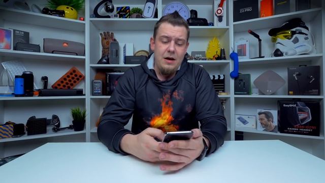 Распаковка Бюджетного смартфона с NFC и Беспроводной зарядкой! Umidigi One Max смотреть онлайн