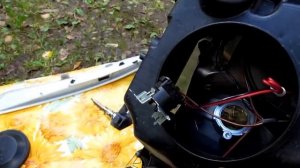 Замена лампы ближнего света в Форд Куга 2008 года