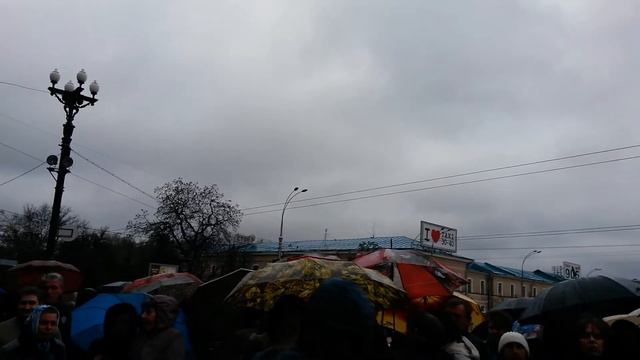 10 04 Милиция с народом Харьковчане после заявления Чуйкова вышли к ХОГА 1 смотреть онлайн