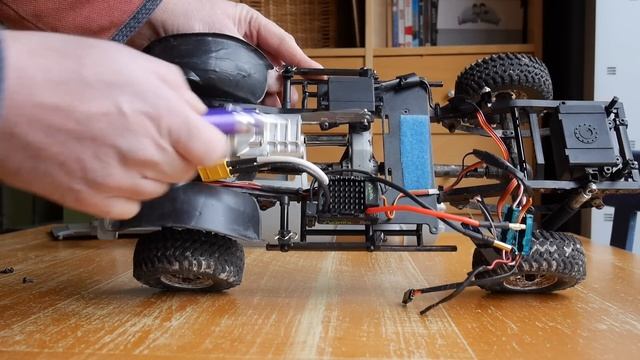 RC4WD Chevrolet Blazer Build Part 1 смотреть онлайн