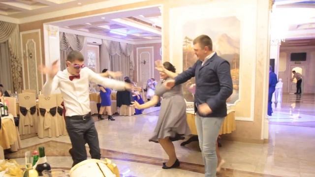 Ведущий на ваш праздник смотреть онлайн