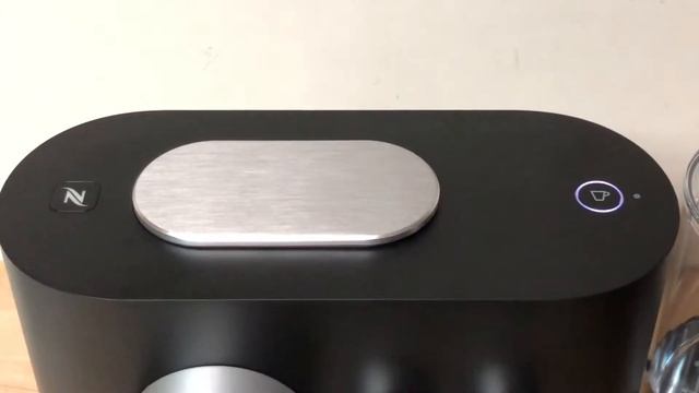 Nespresso Expert slip the cover to turn on the power смотреть онлайн