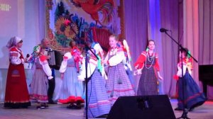 Частушки исполняет детский образцовый ансамбль