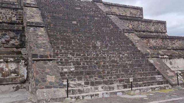 Теотиуакан. Пирамиды Майа. Мексика/Teotihuacan. Maya Pyramids. Mexico