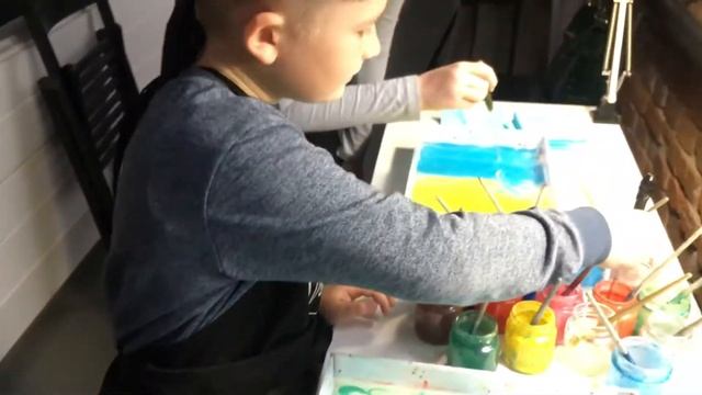 Как дети рисуют эбру тюльпаны на воде. Ebria, Красноярск смотреть онлайн