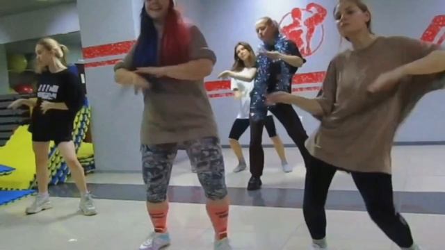 Новогодний мастер-класс LIYA VIGANT song Ariana Grande Last Christmas + Remix смотреть онлайн