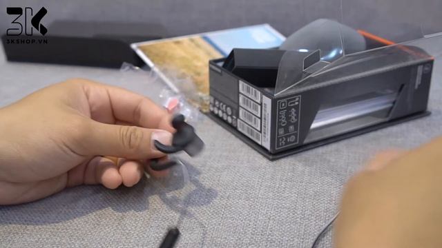 Unboxing JBL Reflect Contour 2 - tai nghe thể thao dành cho người yêu thích chạy bộ смотреть онлайн