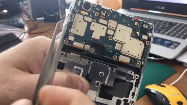 Прошивка Xiaomi Mi Max 2 с заблокированным загрузчиком на глобалку через test point смотреть онлайн