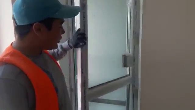 Мягкая защита на дверях для исключения повреждения откосов EXPO Residence 05 06 смотреть онлайн