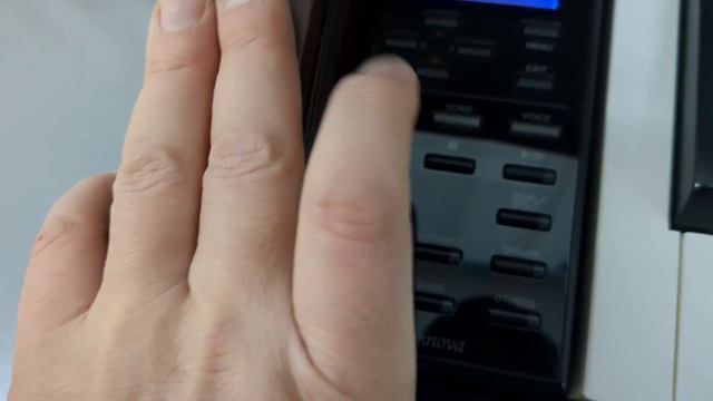 Yamaha Clavinova CLP-535 digital piano and stool in mahogany finish stock number 23418 смотреть онлайн