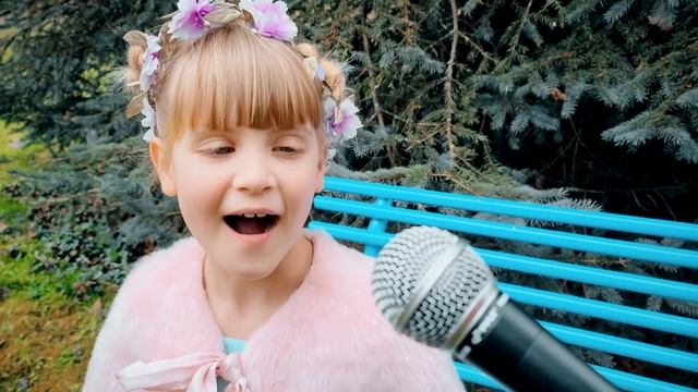 Английский для всех: "What is your name?", "Where are you from?". Emily's English смотреть онлайн