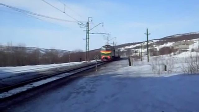 M62-1585 с поездом Мурманск - Никель, Мурманск - Кола смотреть онлайн