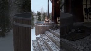 На Крещение. Купание в проруби 40°