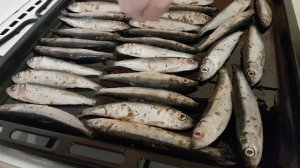 Вкуснейшая запеченная салака