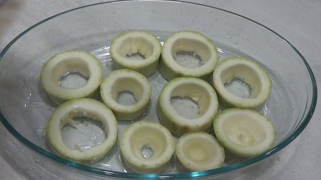 Как приготовить КАБАЧКИ С ФАРШЕМ В ДУХОВКЕ - простой рецепт смотреть онлайн