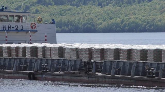 Грузовой причал в Звенигово смотреть онлайн