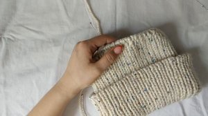 МК Шапка резинкой 1*1 с модной макушкой