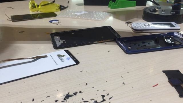 Замена Дисплея на Asus ZenFone Max Pro M1 (ZB602KL ) смотреть онлайн
