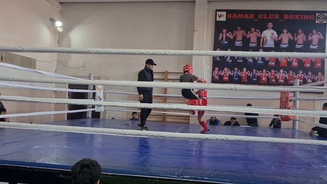 Кикбокс. Первый бой #kickboxing #boxing #соревнования #бой #winner #1/100 #место смотреть онлайн
